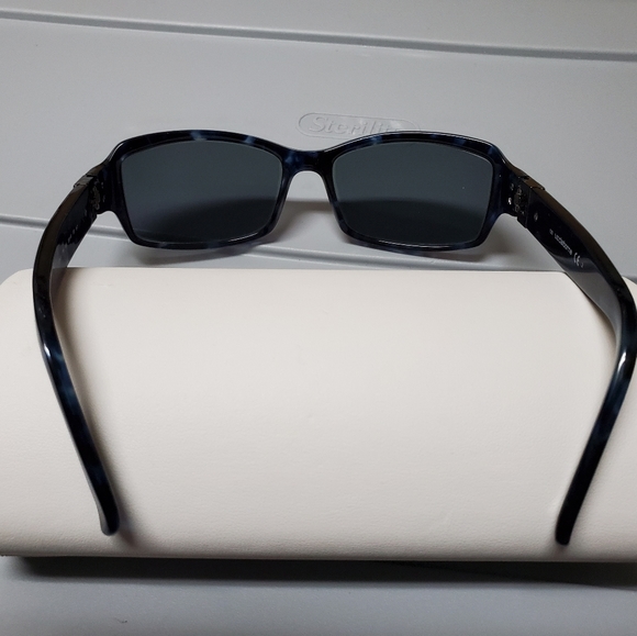 Designer prescription sunglasses w/ leather case - Picture 2 of 16